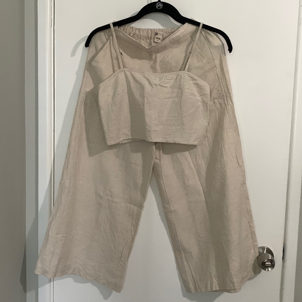 Linen Pants With Matching Crop Top - image 1